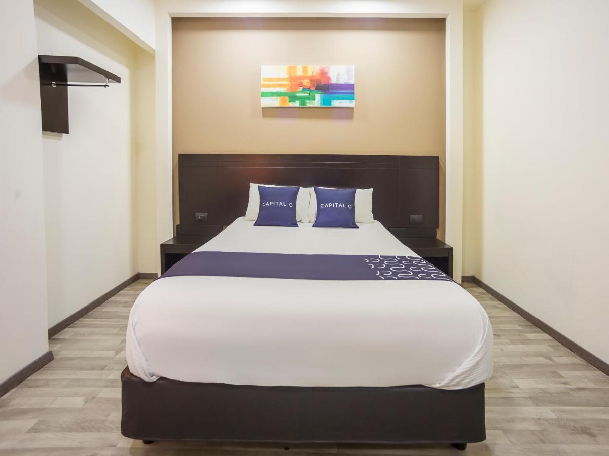 Smart Hotel Monterrey Esterno foto