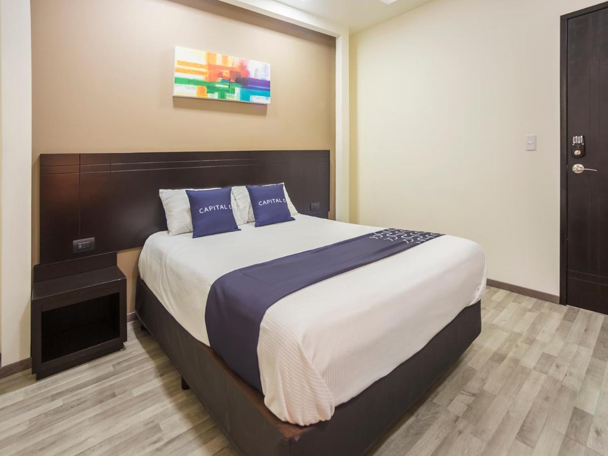Smart Hotel Monterrey Esterno foto