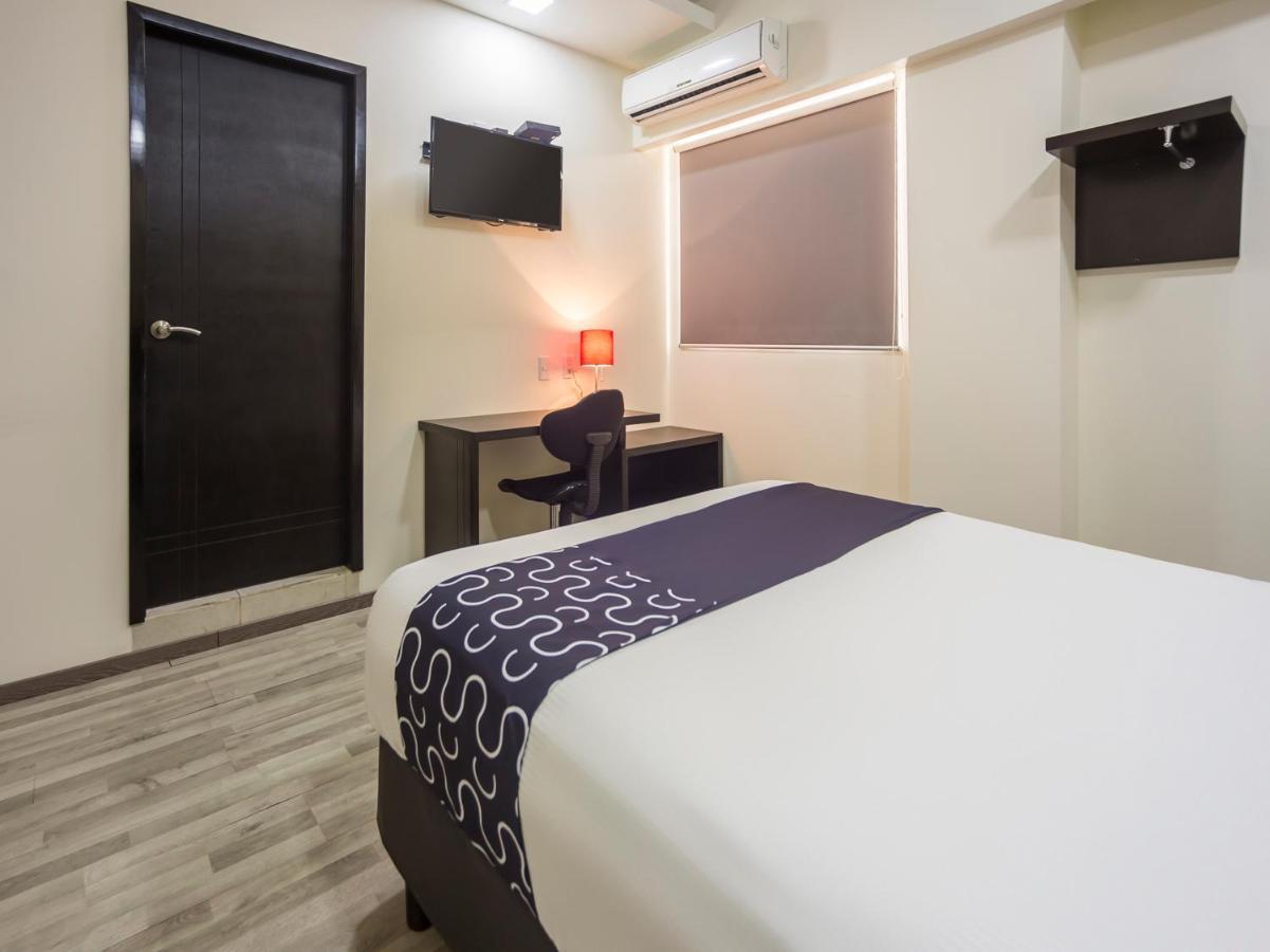 Smart Hotel Monterrey Esterno foto