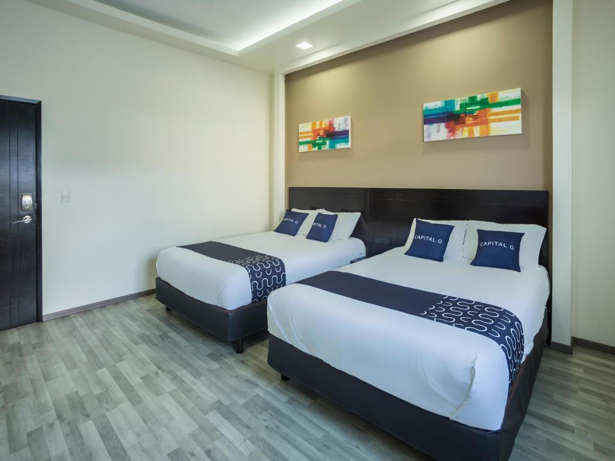 Smart Hotel Monterrey Esterno foto
