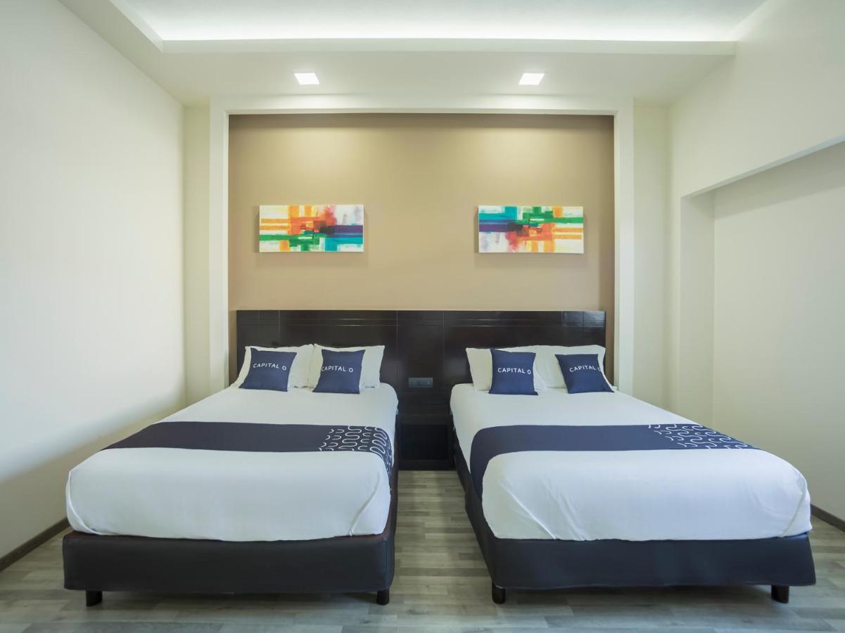 Smart Hotel Monterrey Esterno foto